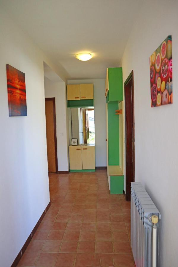 Appartement Apartman Slavko à Tar-Vabriga Extérieur photo